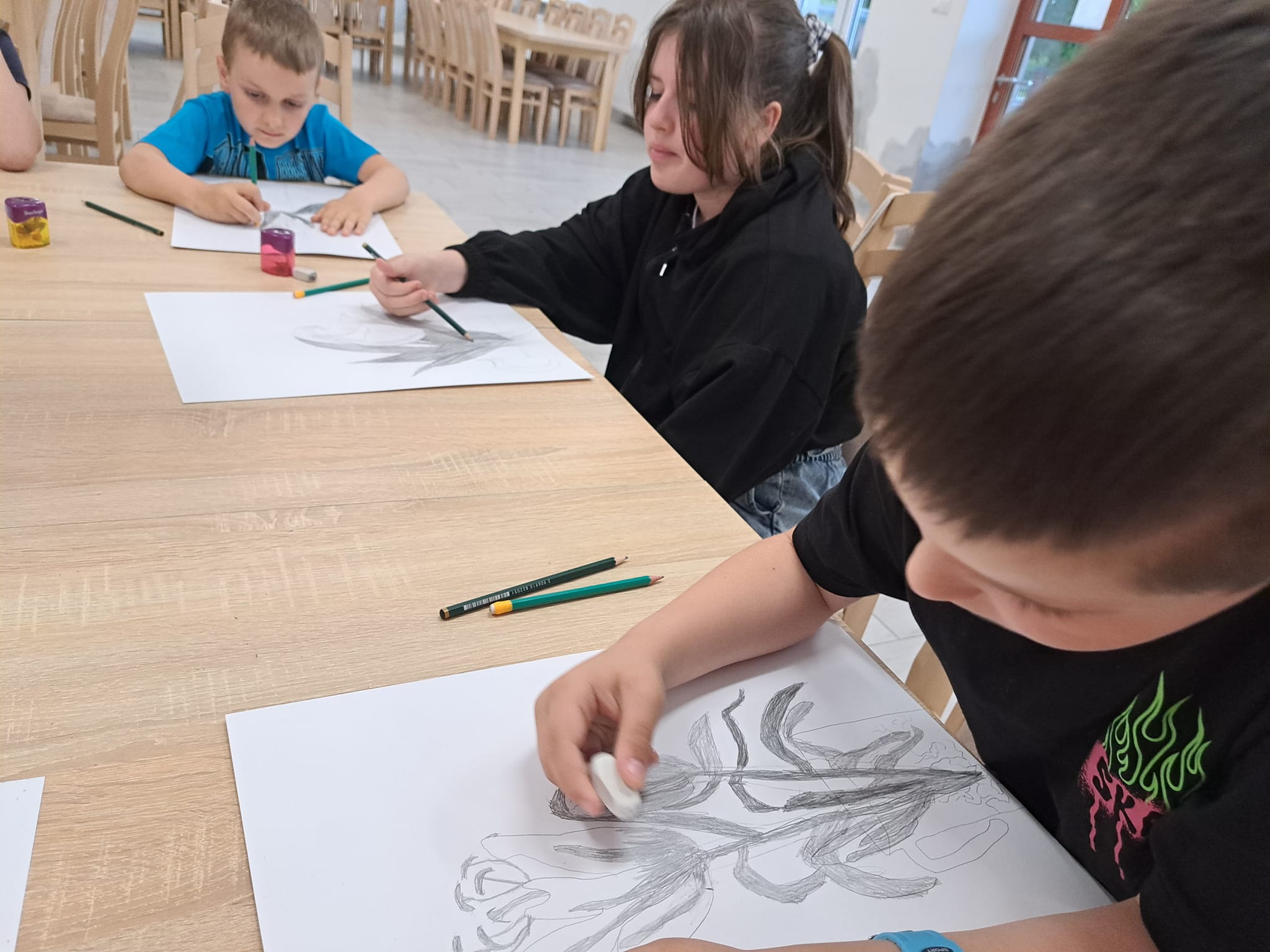 Zajęcia plastyczne - rysunek z natury